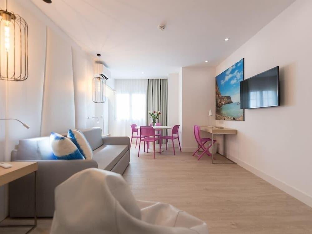 Hc Luxe Apartment *